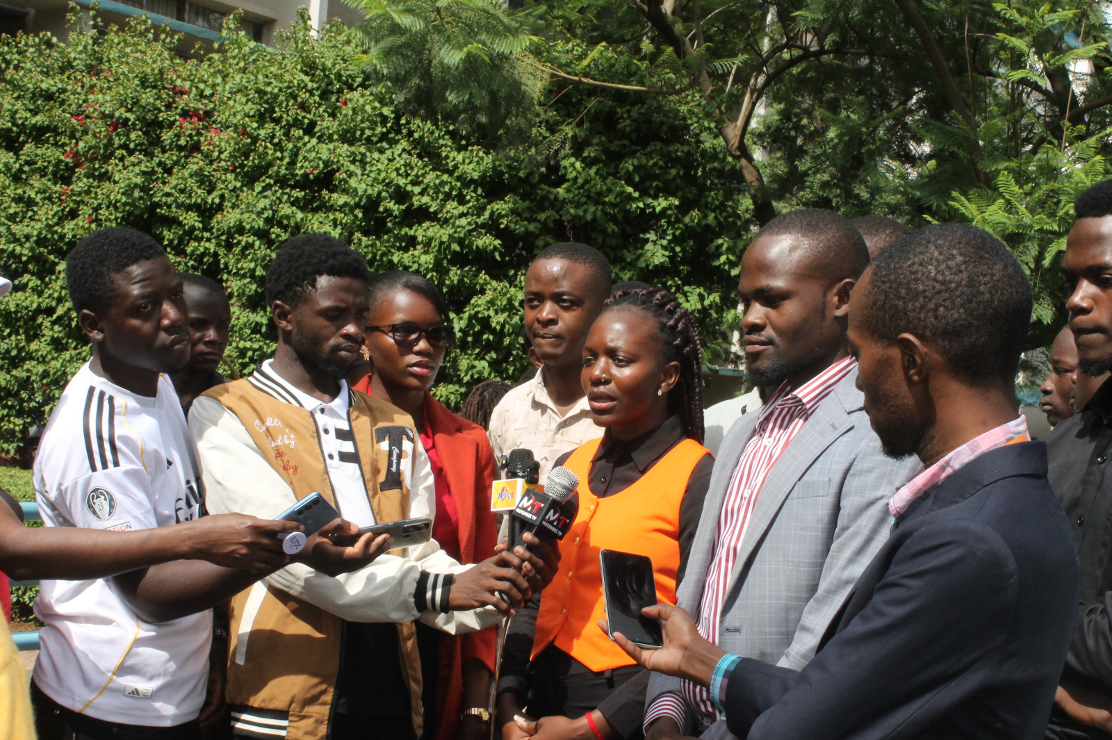 Linda Comrades movement representatives
